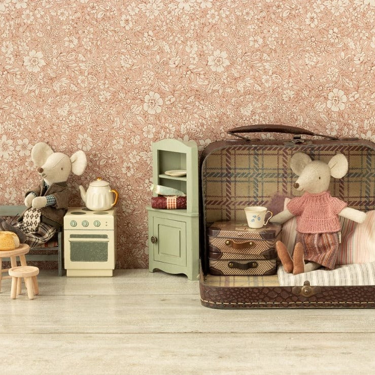 Maileg Knitted Blouse & Skirt In Suitcase