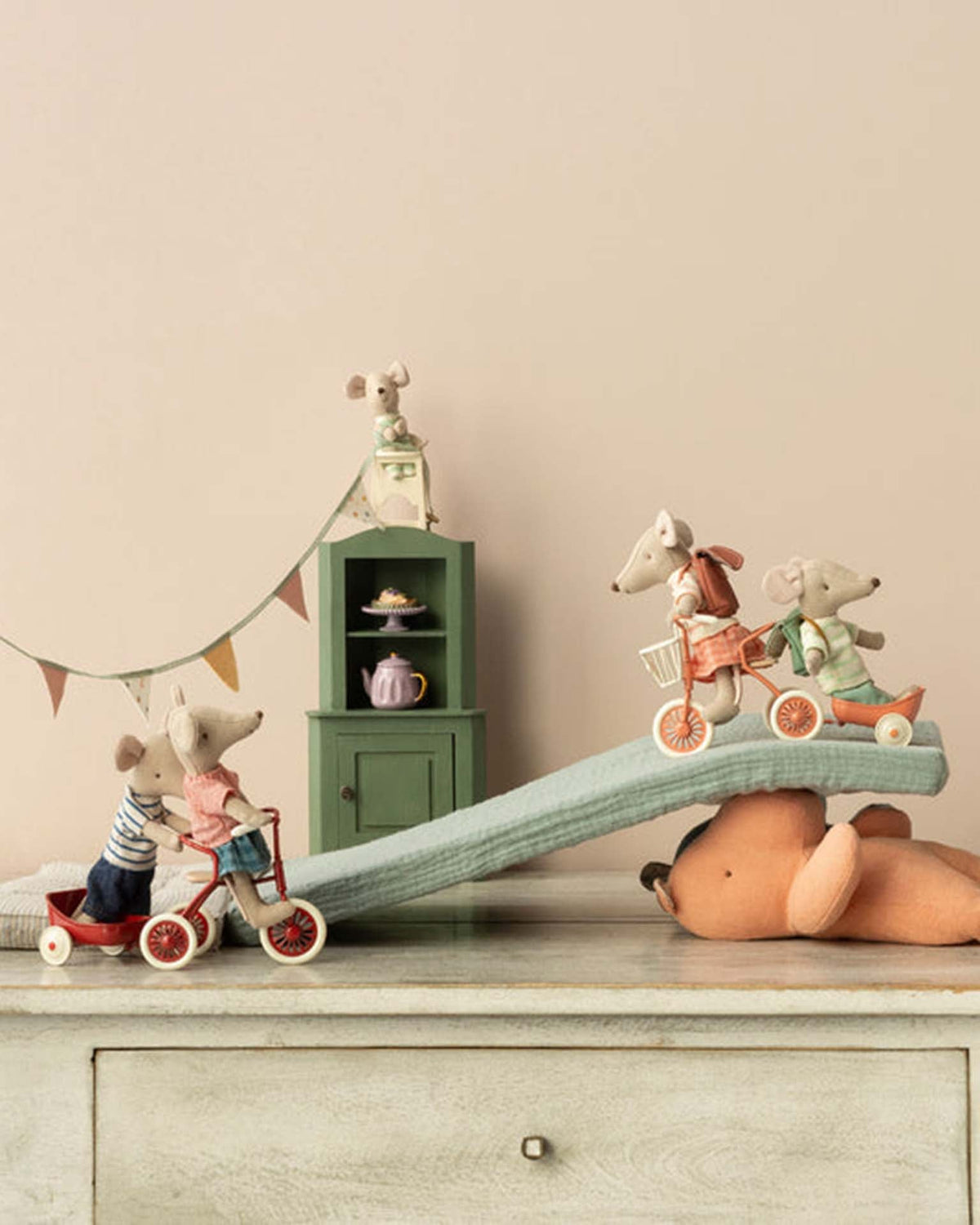 Maileg Big Sister Tricycle Mouse In Red