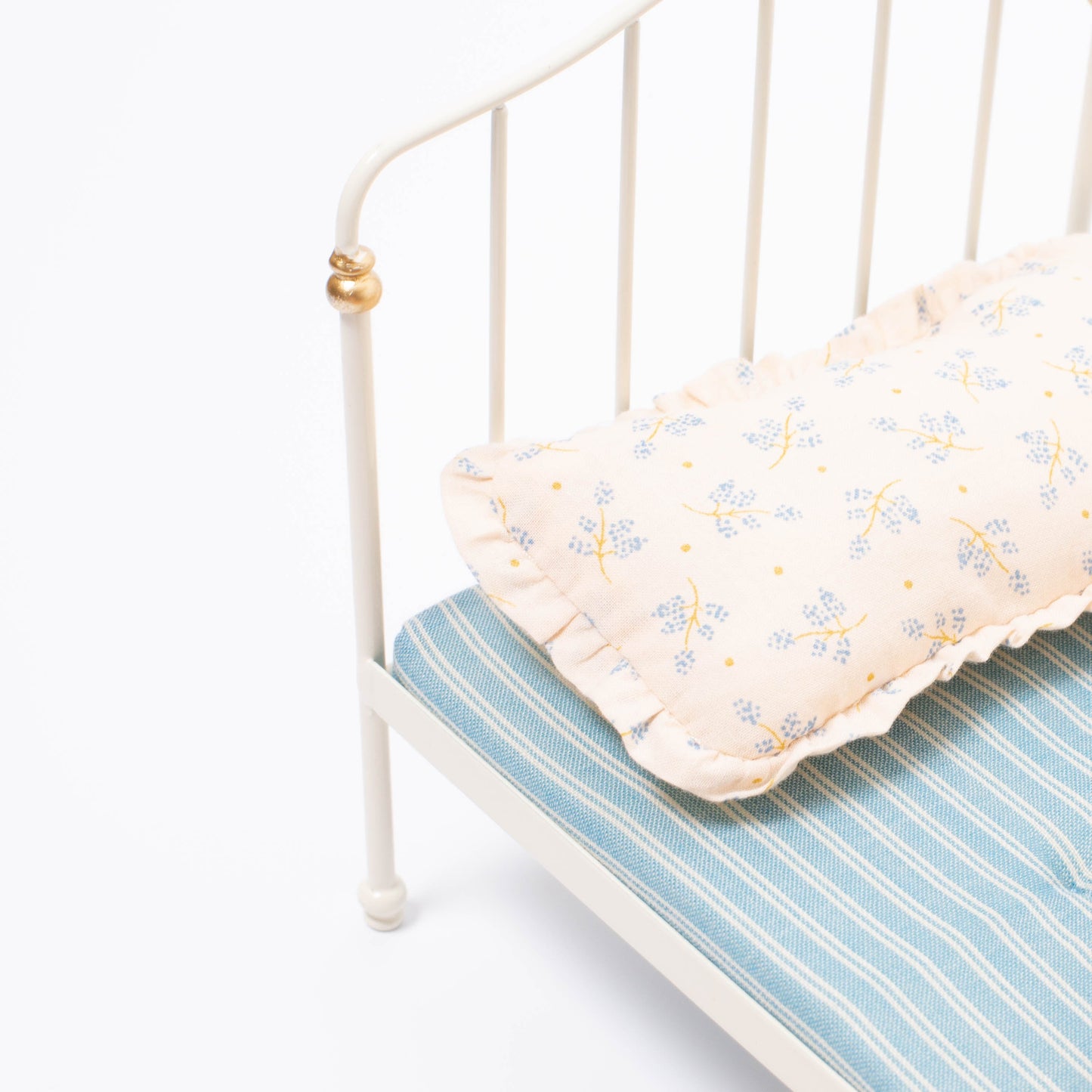Maileg Bed, Mouse | Off White