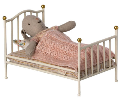  Maileg Vintage Bed Mouse Off-white