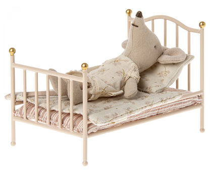  Vintage Bed, Mouse - Rose