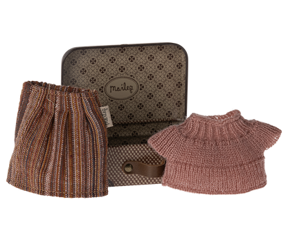 Maileg ETA APRIL SS24 Knitted Blouse And Skirt In Suitcase, Grandma Mouse