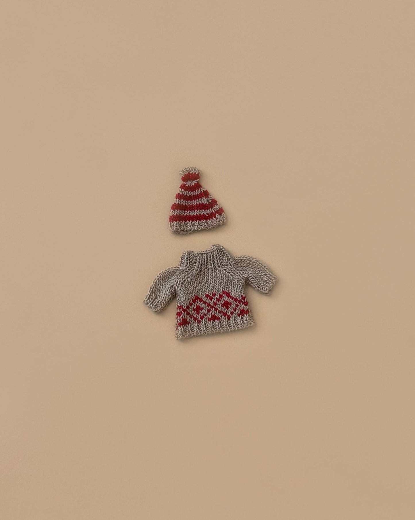  Maileg Extra Clothing: Knitted Sweater And Hat For Mom Mouse