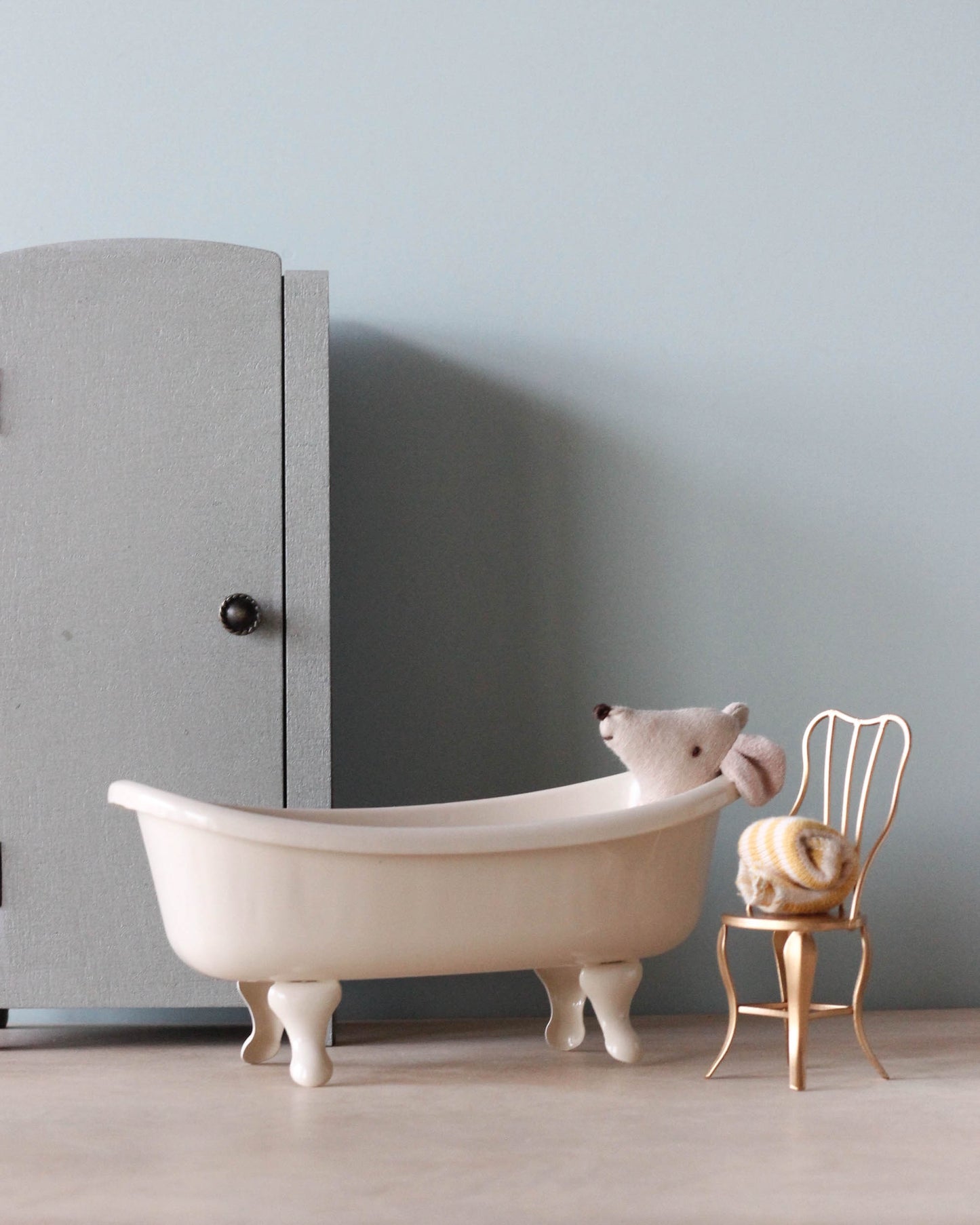  Maileg Mini Bathtub