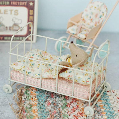  Maileg Micro Metal Baby Cot