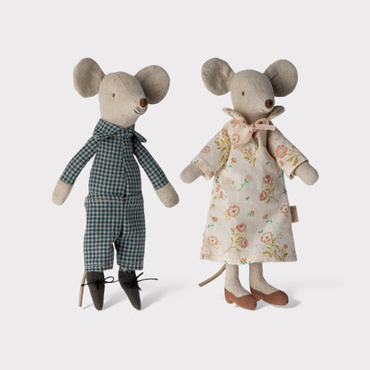 Maileg Grandma And Grandpa Mice In Cigar Box