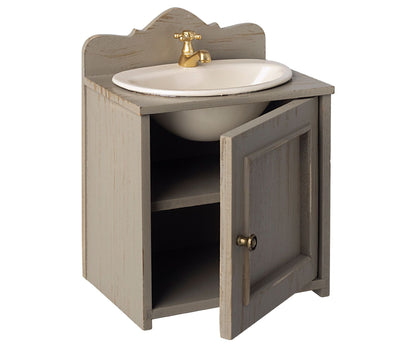  Miniature Sink
