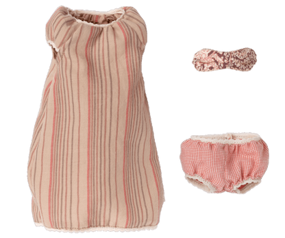  Medium Mouse In Nightgown