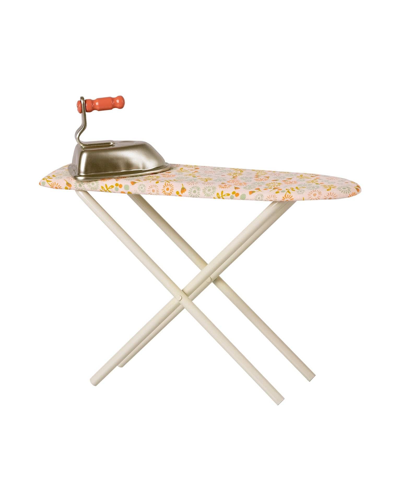 Maileg Iron + Ironing Board