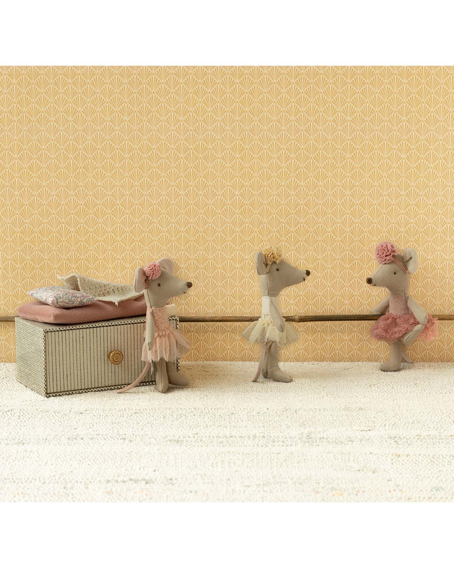 Maileg Little Sister Dance Mouse In Daybed