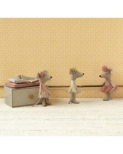 Maileg Little Sister Dance Mouse In Daybed
