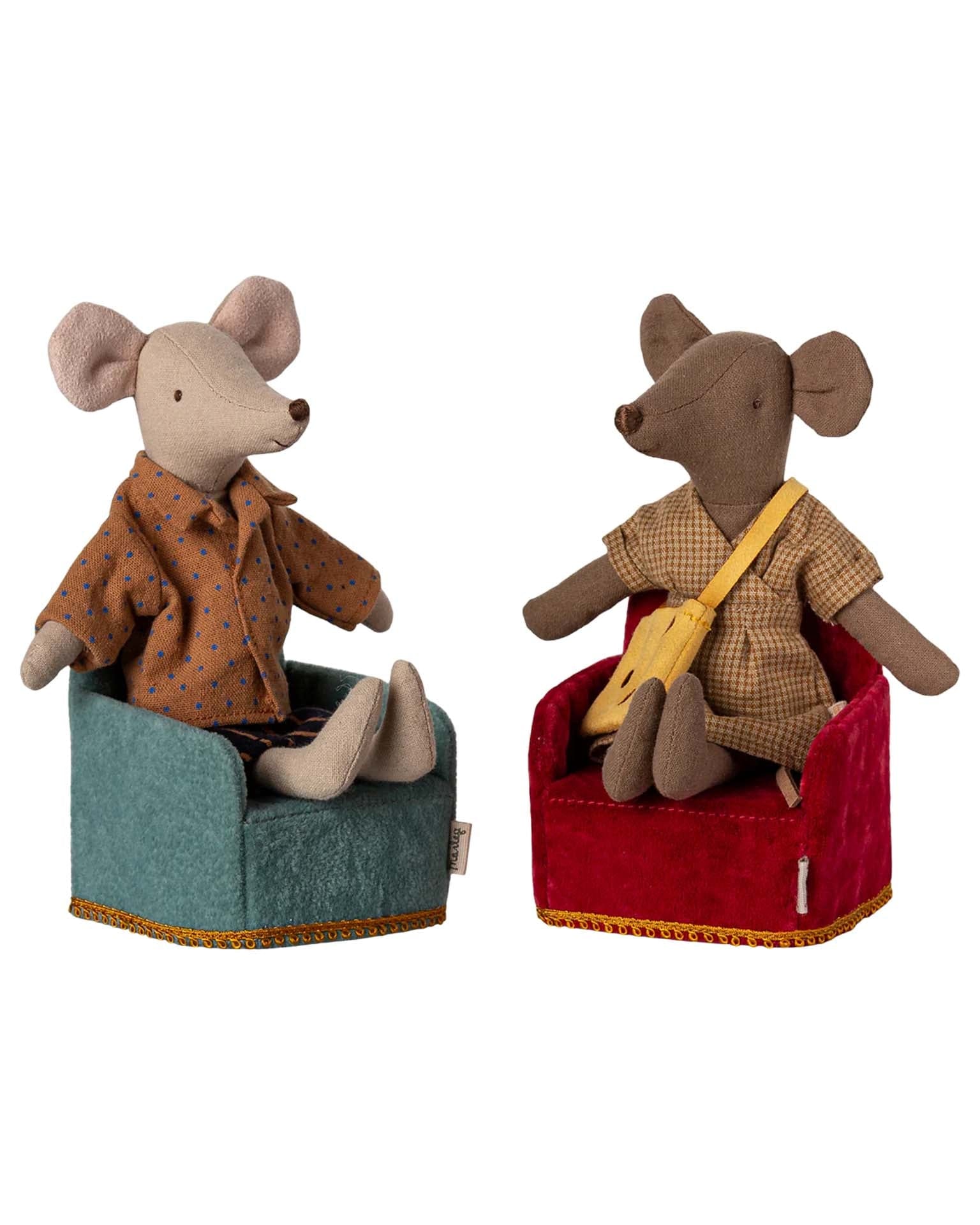 Maileg Mouse Folding Chair In Mint