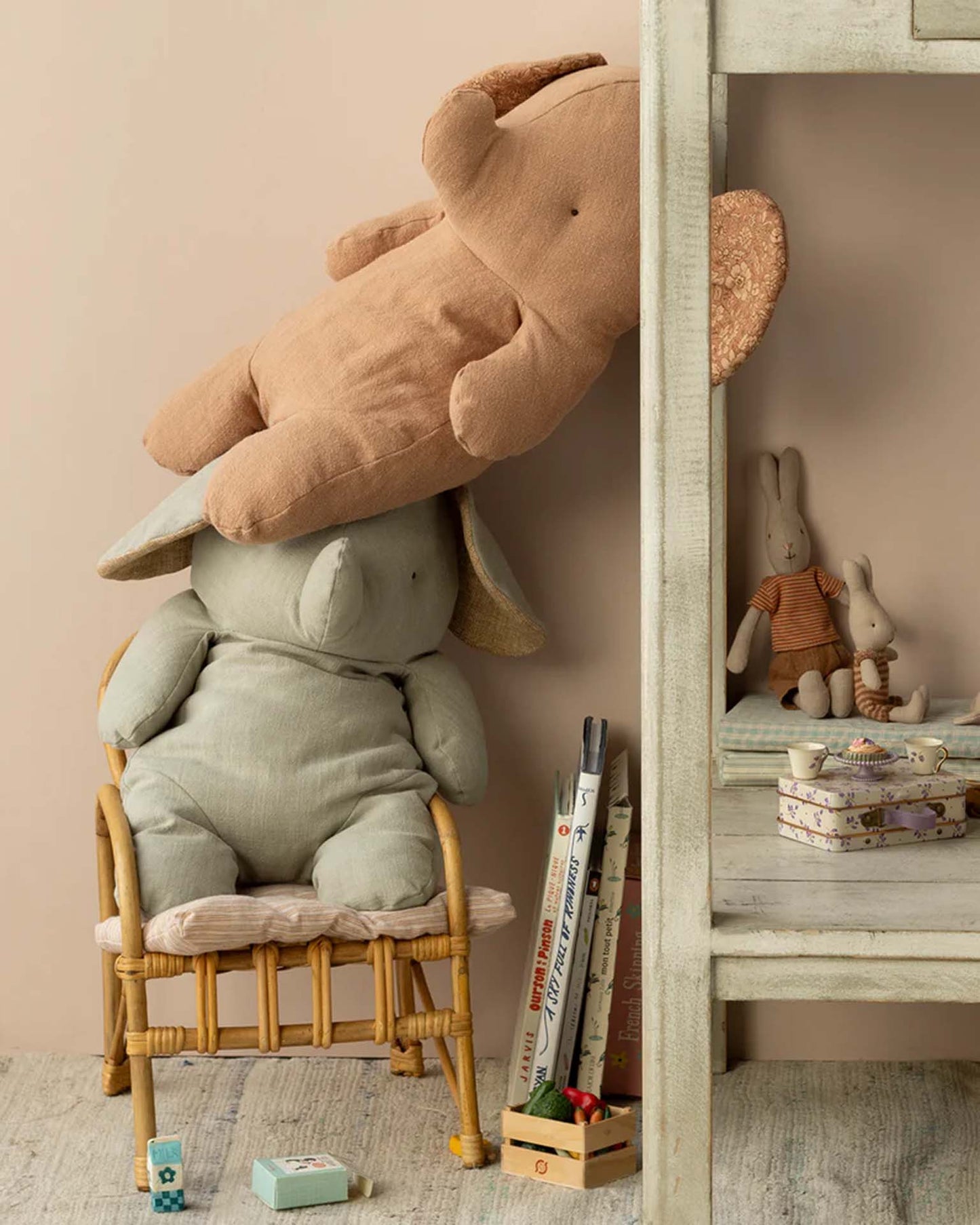 Maileg Safari Friends Medium Elephant - Grey