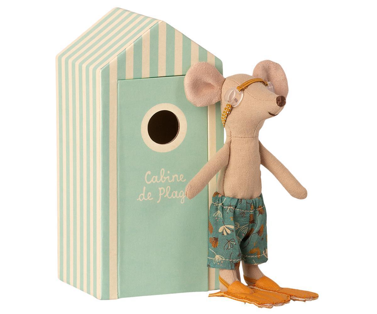  Maileg - Beach Mice, Big Brother In Cabin De Plage