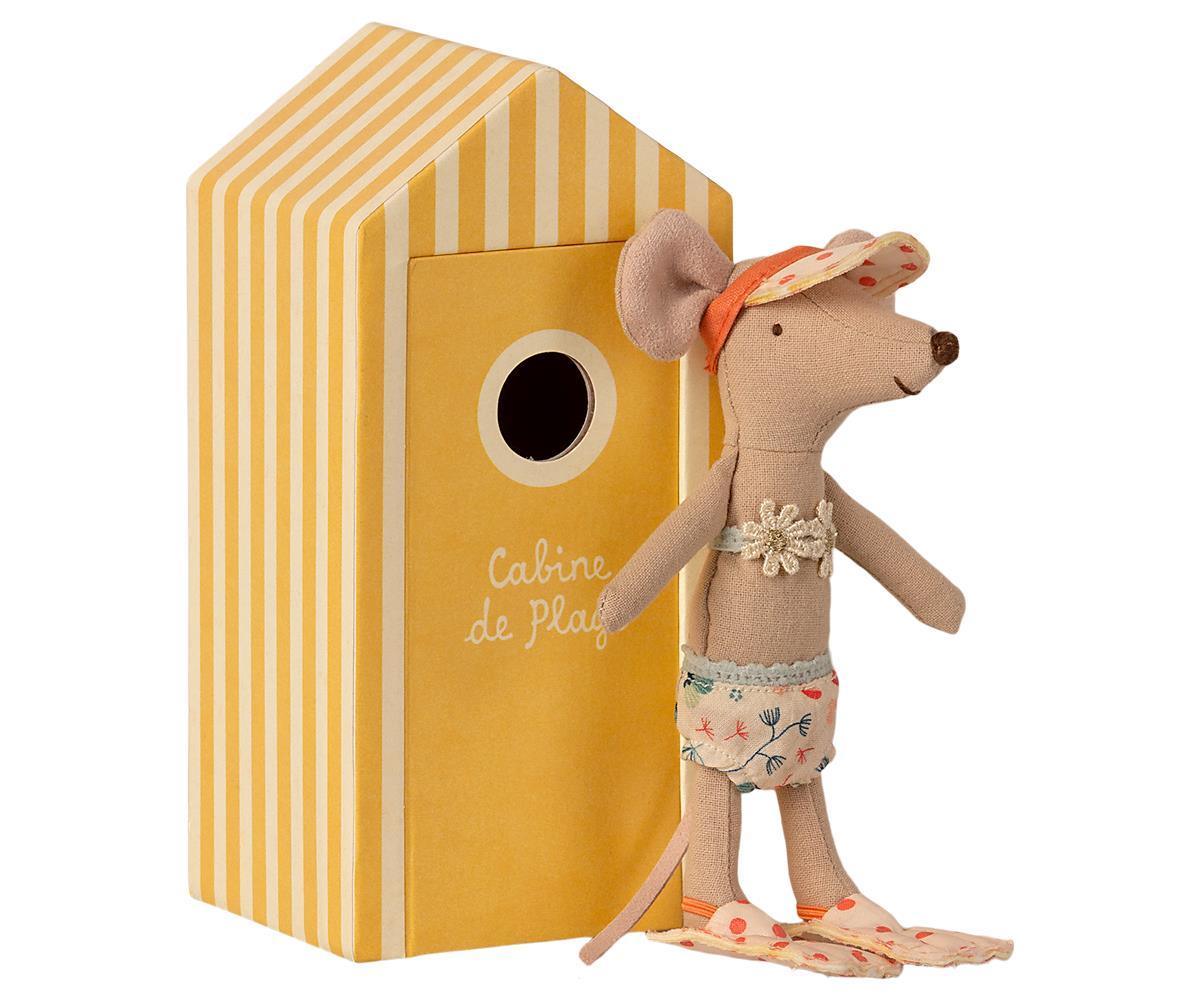  Maileg - Beach Mice, Big Sister In Cabin De Plage