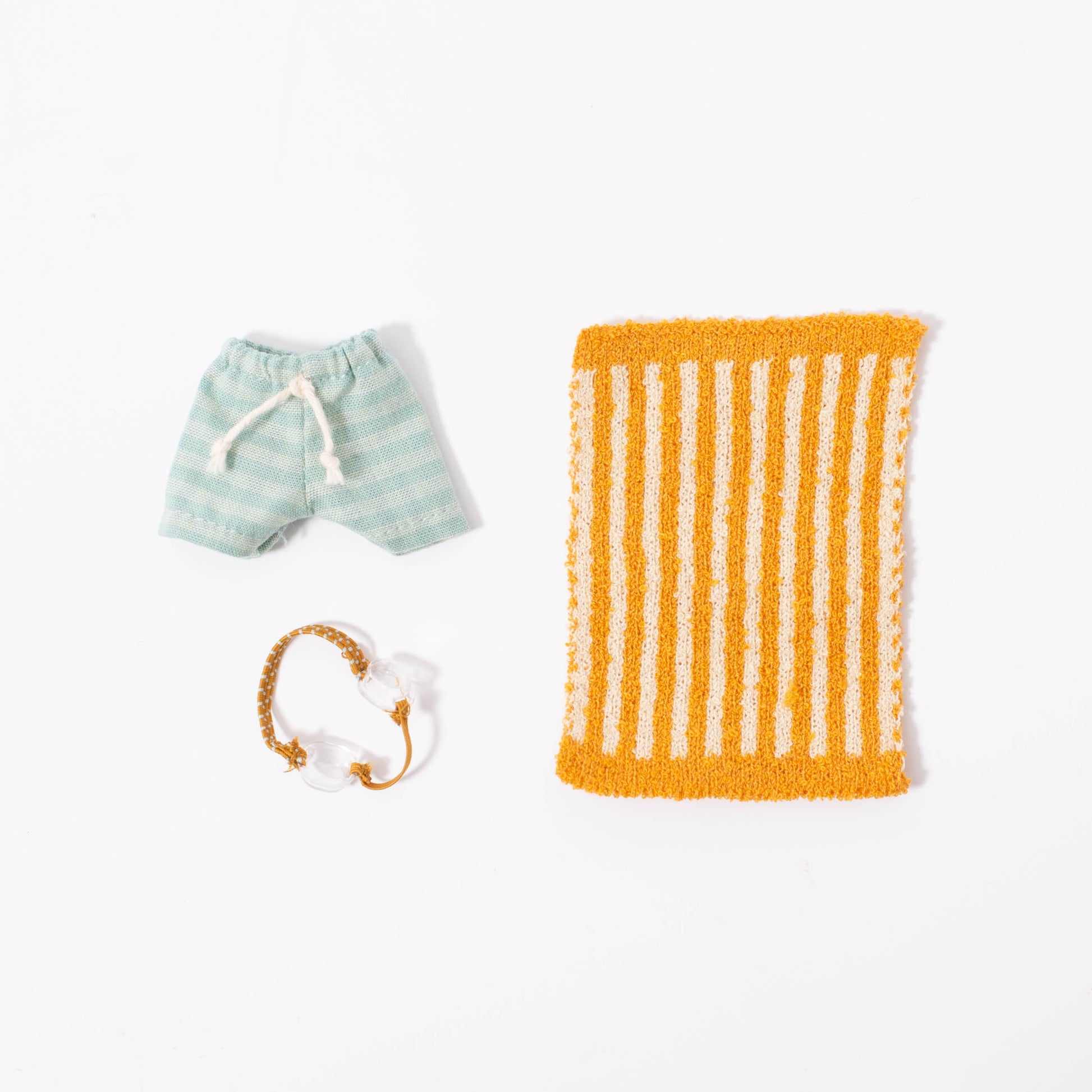Maileg Beach Set | Big Brother Mouse