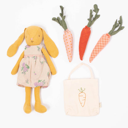 Maileg Carrots In Shopping Bag | Mini