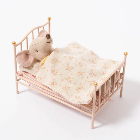 Maileg Vintage Bed Mouse | Rose
