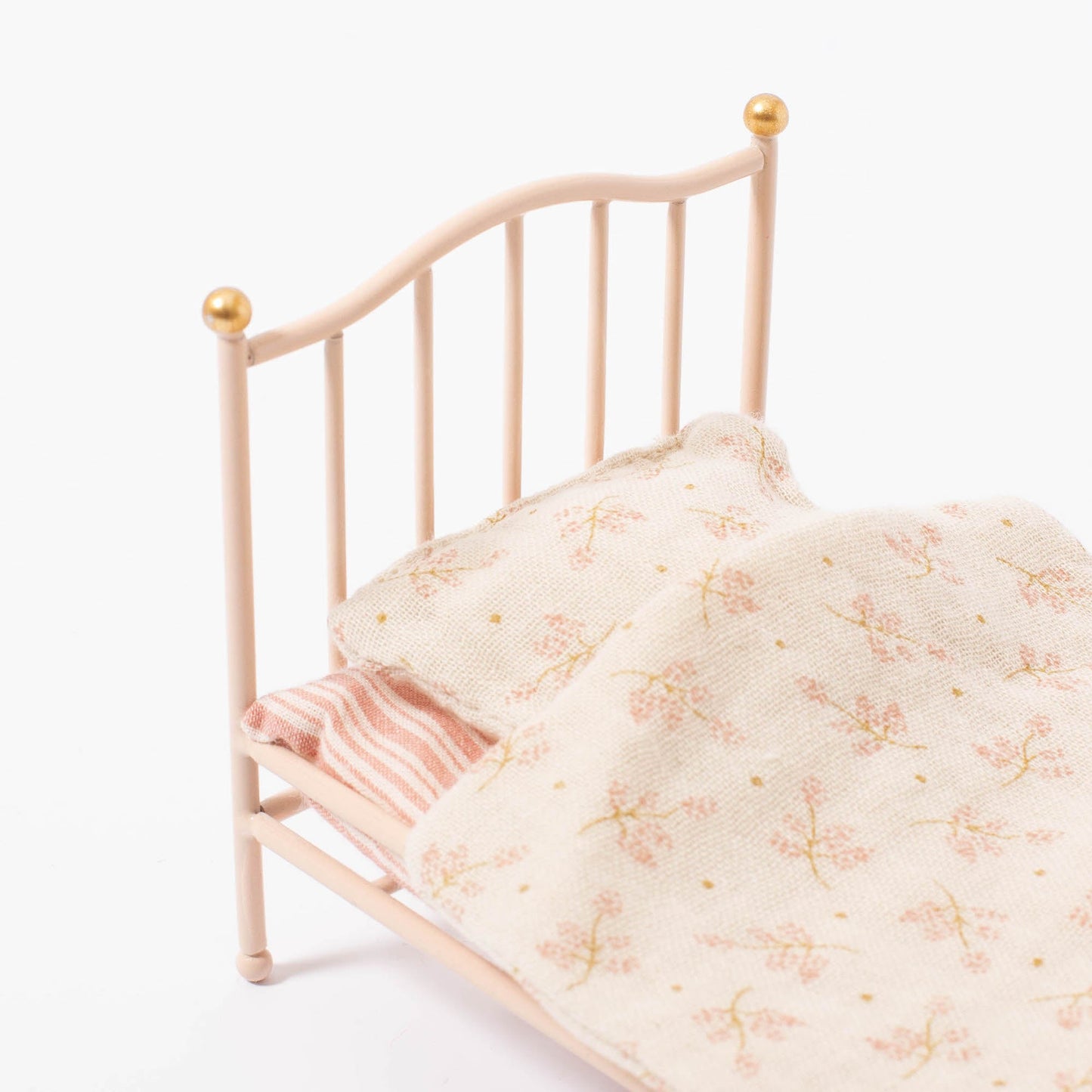 Maileg Vintage Bed Mouse | Rose